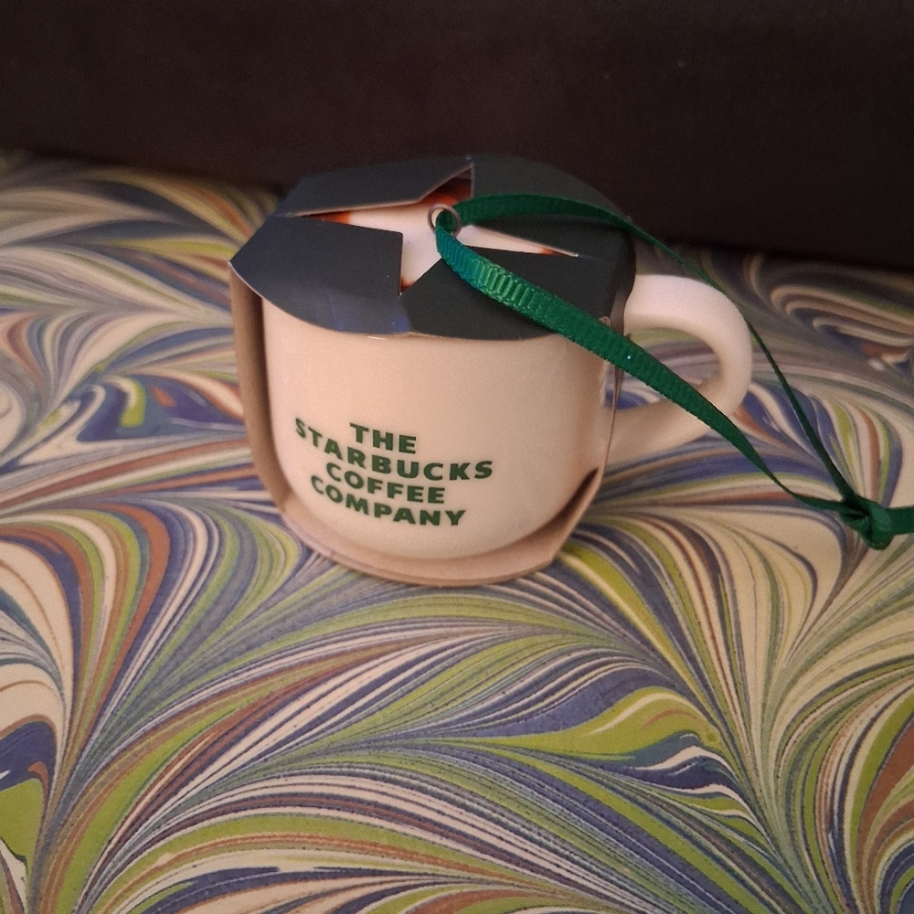 Starbucks Ceramic Cappucino Cup Heart-Shaped Foam Christmas Tree Ornament NWT - Picture 2 of 2